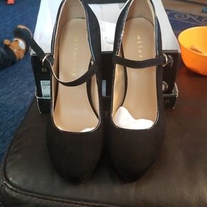 Metaphor Bergen heels NIB